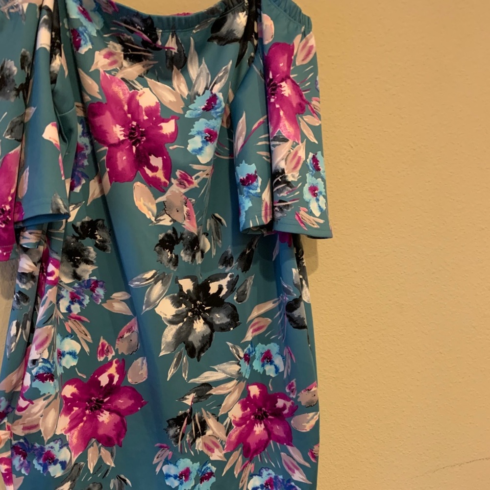FTF: OTS Modern Ms Flower Bodycon Dress